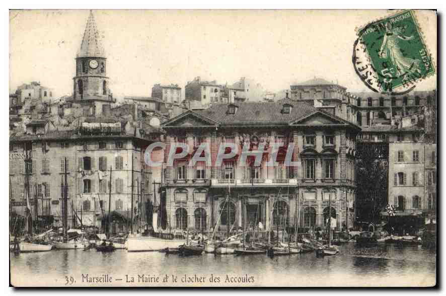 CPA Marseille La Mairie et le cloher des Accoules 