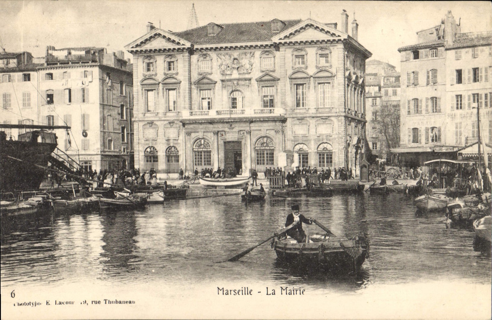Marseille - La Mairie — vue du canal avec bateau à rames — phototypie E. Lacour, rue Thubaneau