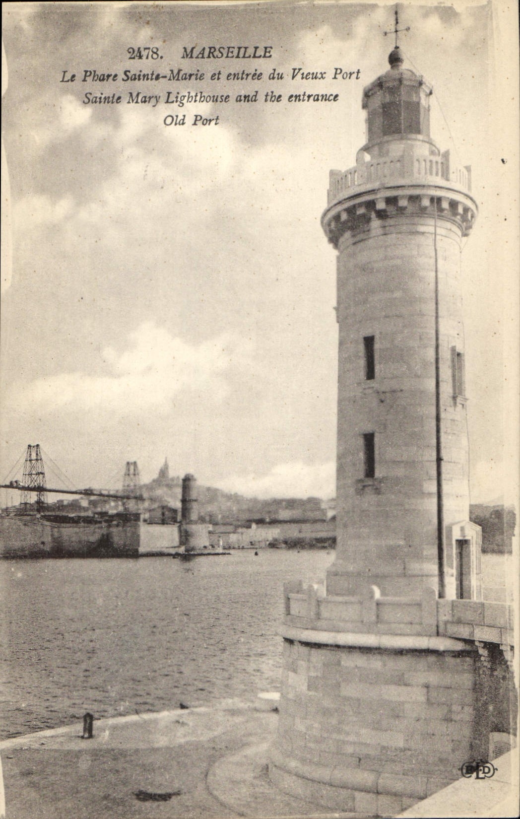Phare Sainte-Marie et entrée du Vieux Port — Marseille — Éditeur CPD, n° 2478