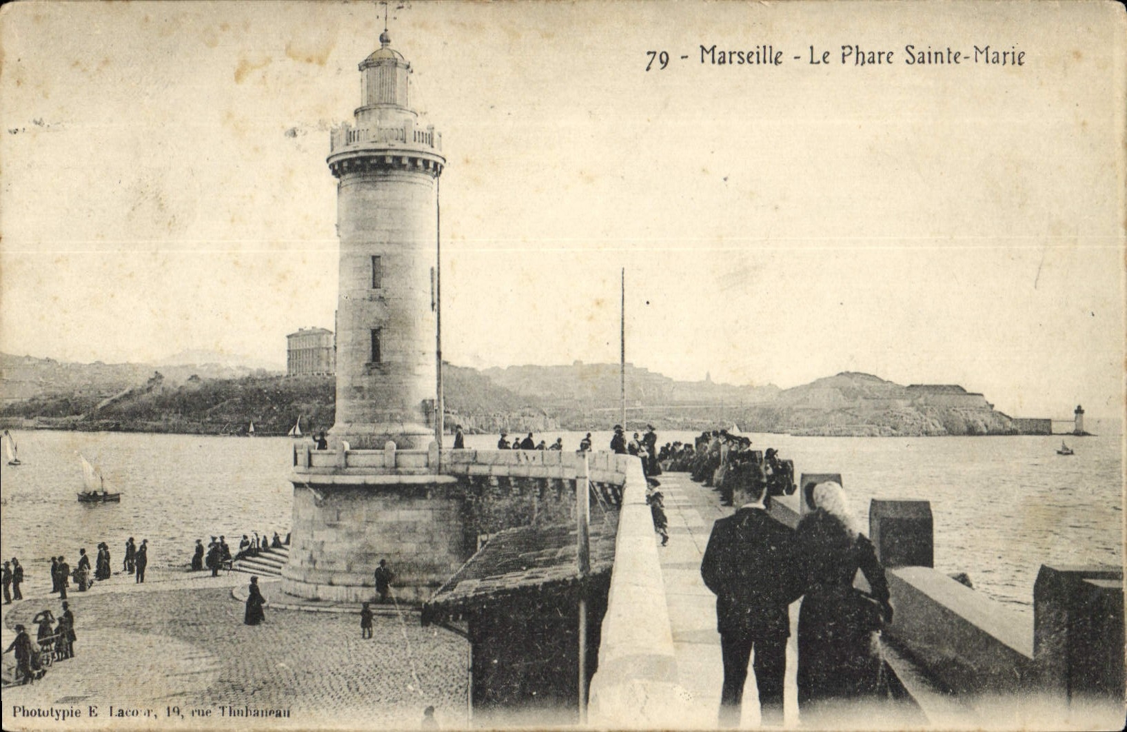 CPA Marseille le Phare Sainte Marie 
