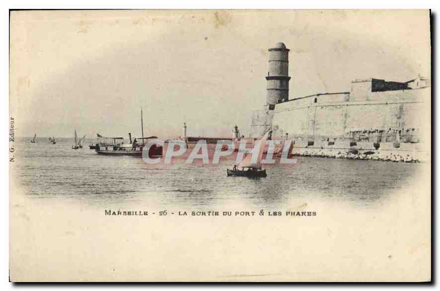 CPA Marseille la Sortie du Port et les Phares 