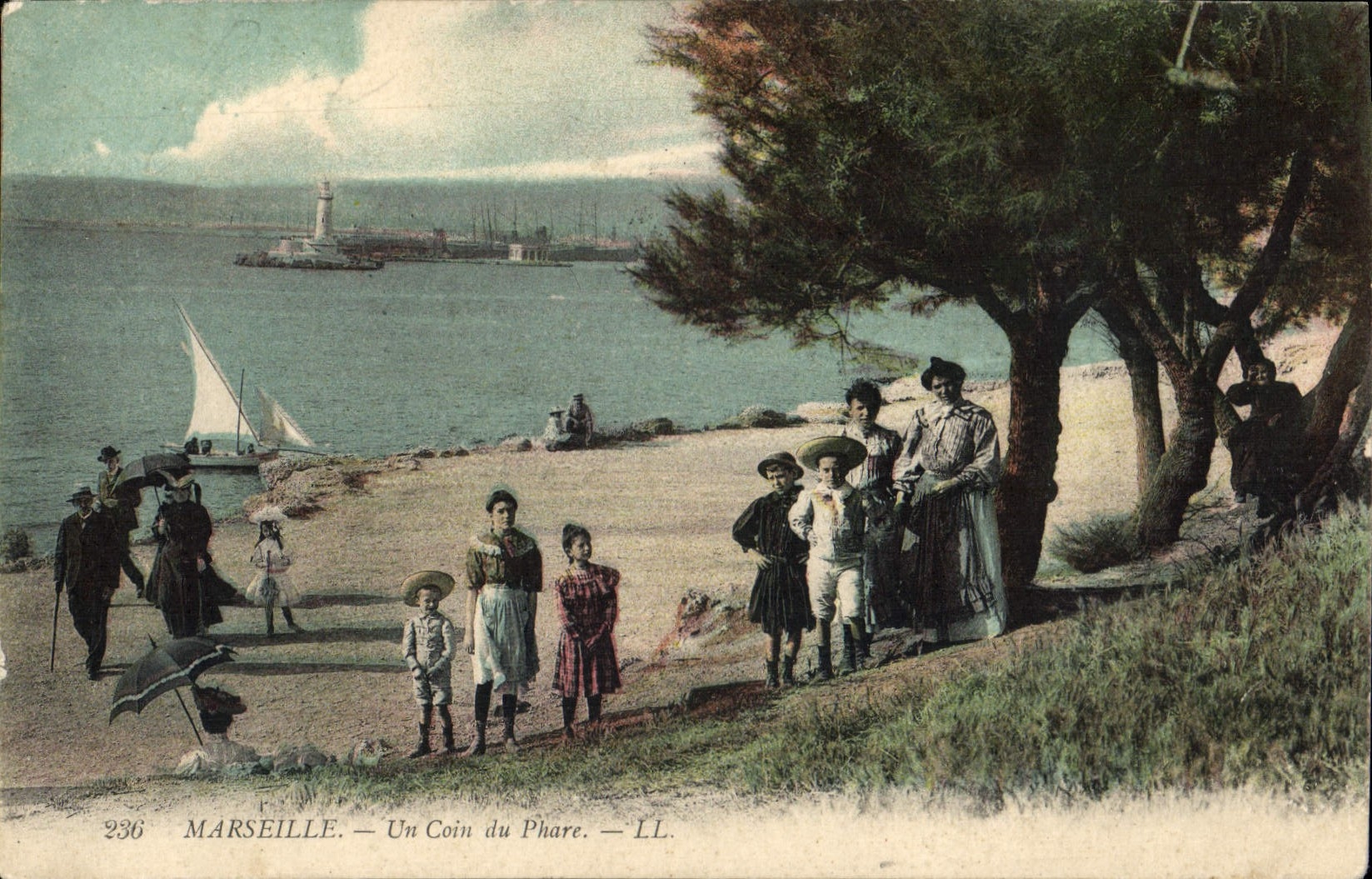 Marseille — Ein Eckbereich des Leuchtturms — LL. n°236