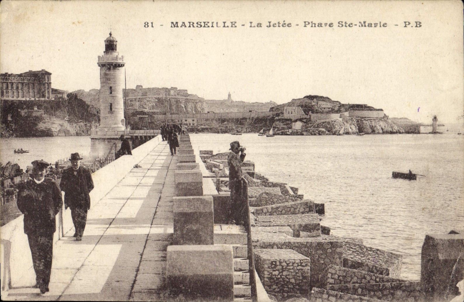 CPA Marseille la Jetee Phare Ste Marie 