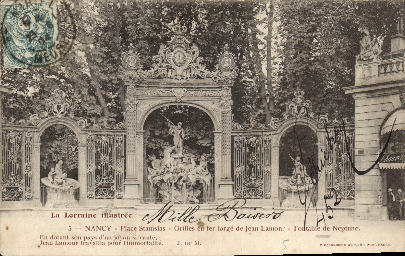 Nancy - Place Stanislas - Grilles en fer forgé de Jean Lamonr - Fontaine de Neptune