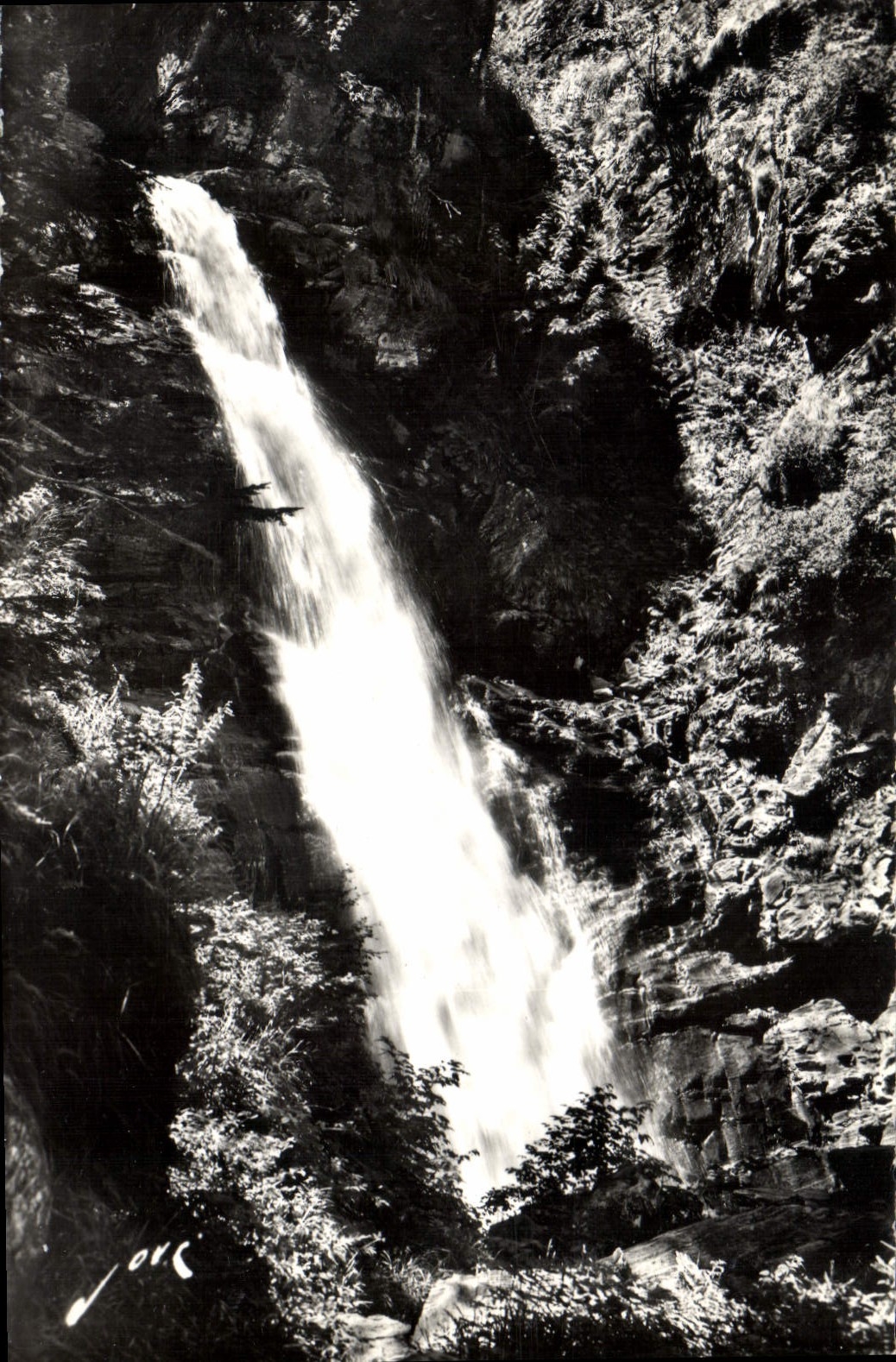 Vallée du Lys — Le Gouffre d'Enfer — Environ de Luchon (H-G.)