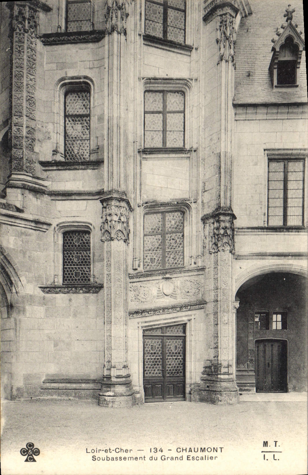 Chaumont — Soubassement du Grand Escalier — M.T. 134