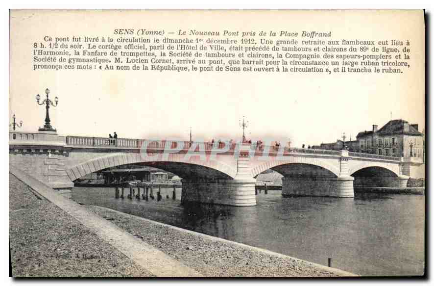 CPA Sens Yonne Le Nouveau Pont pris de la Place Boffrand 