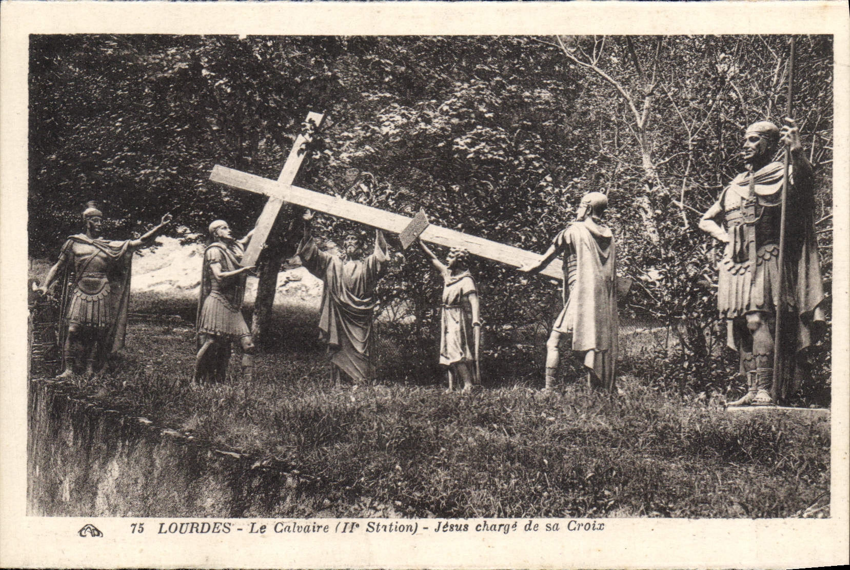 Lourdes - Le Calvaire (IIe Station) - Jésus chargé de sa Croix
