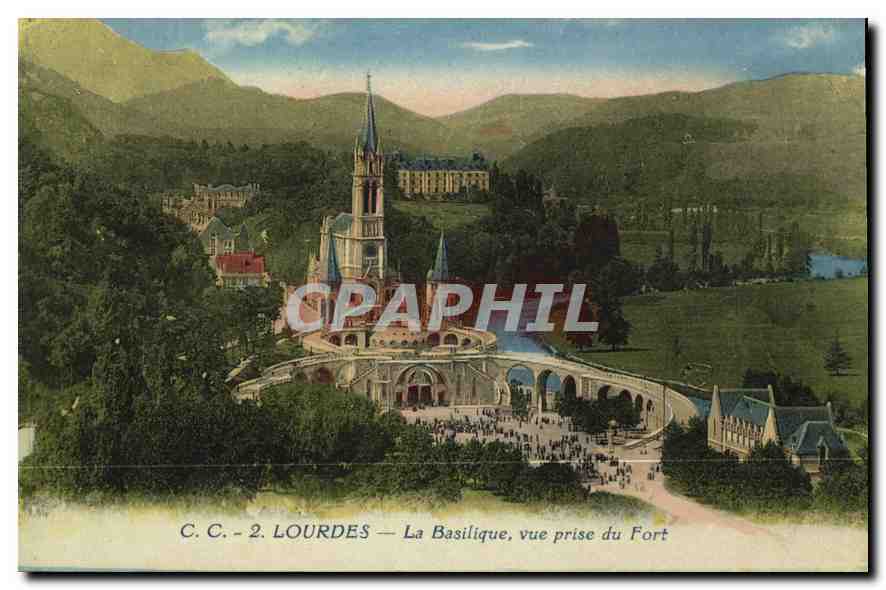 CPA Lourdes La Basilique vue prise du Fort 