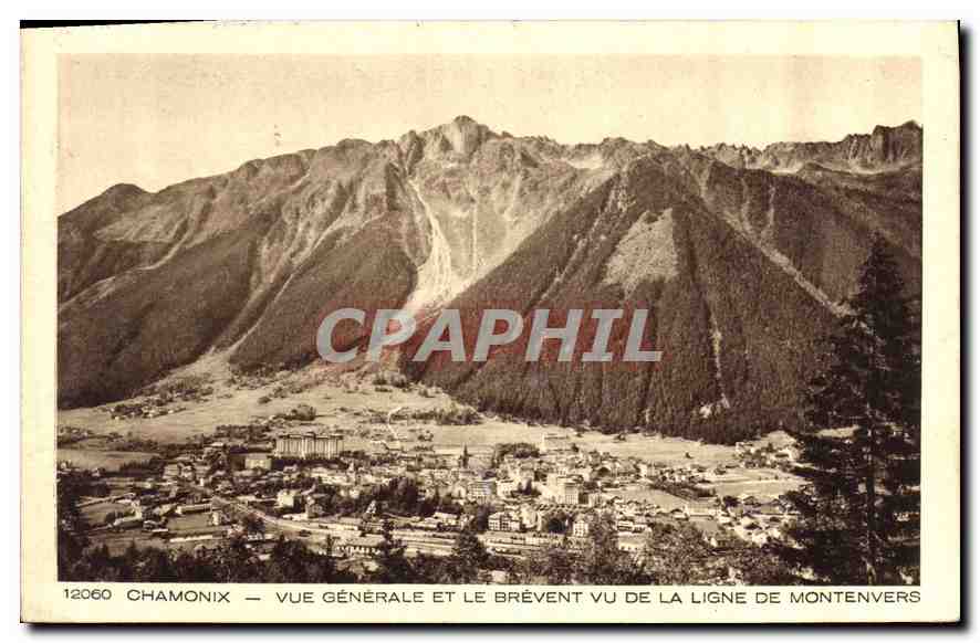 CPA Chamonix Vue Generale et le Brevent vu de la Ligne de Montenvers 