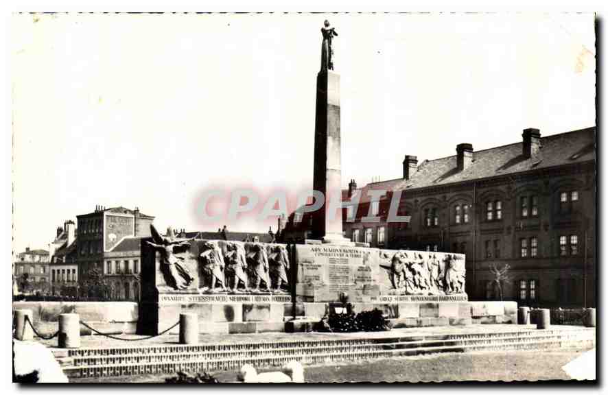 CPA Dunkerque Monument aux Fusiliers Marins 