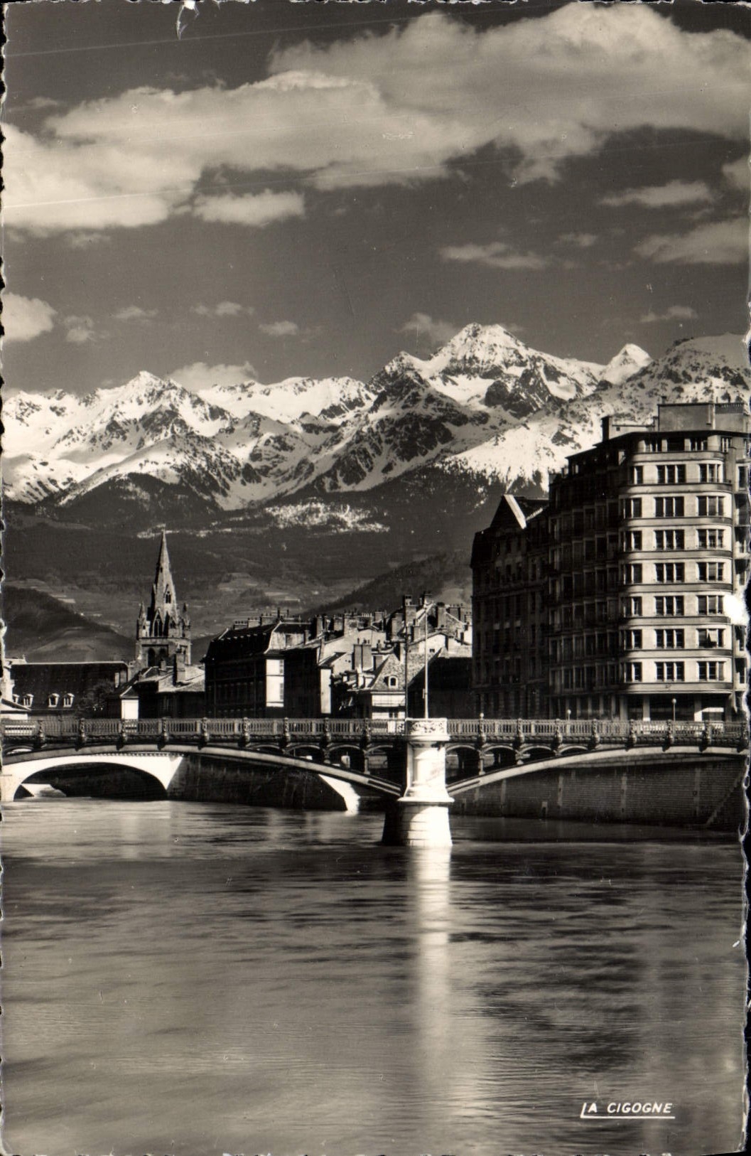 Grenoble — Pont de la Porte de France et massif de Belledonne — La Cigogne