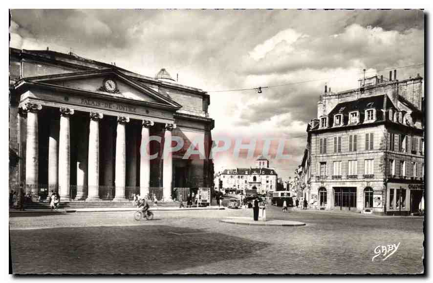 CPA Caen Calvados Palais de Justice et Place St Sauveur 