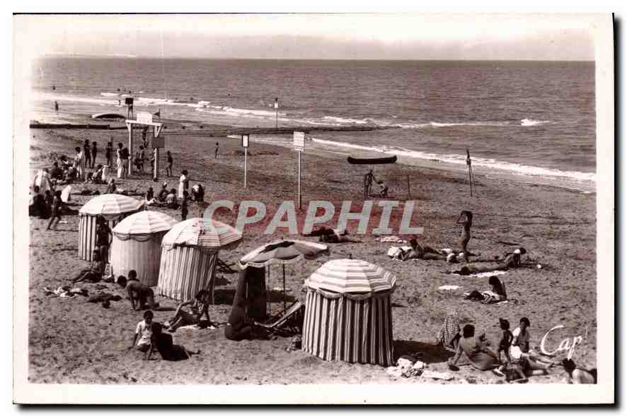 Cabourg — La Plage — REAL PHOTO G.A.F. — n°209