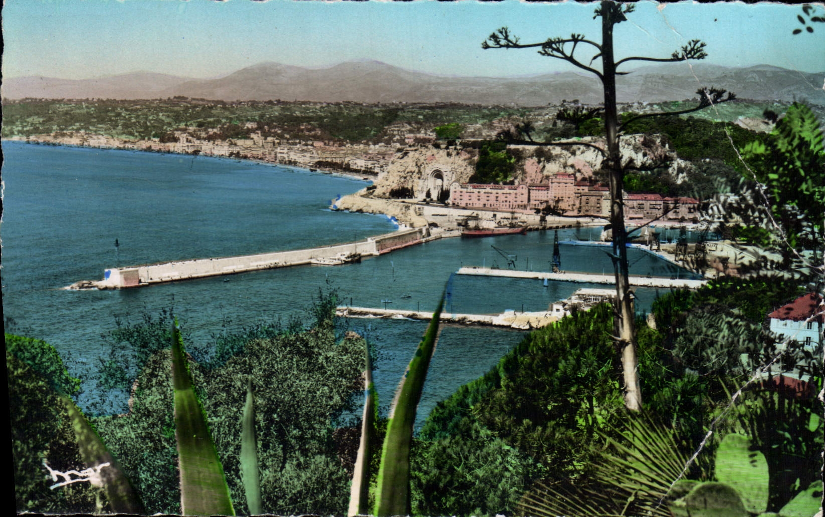 Nice - L'entrée du Port — Les Éditions Françaises, n° 9715