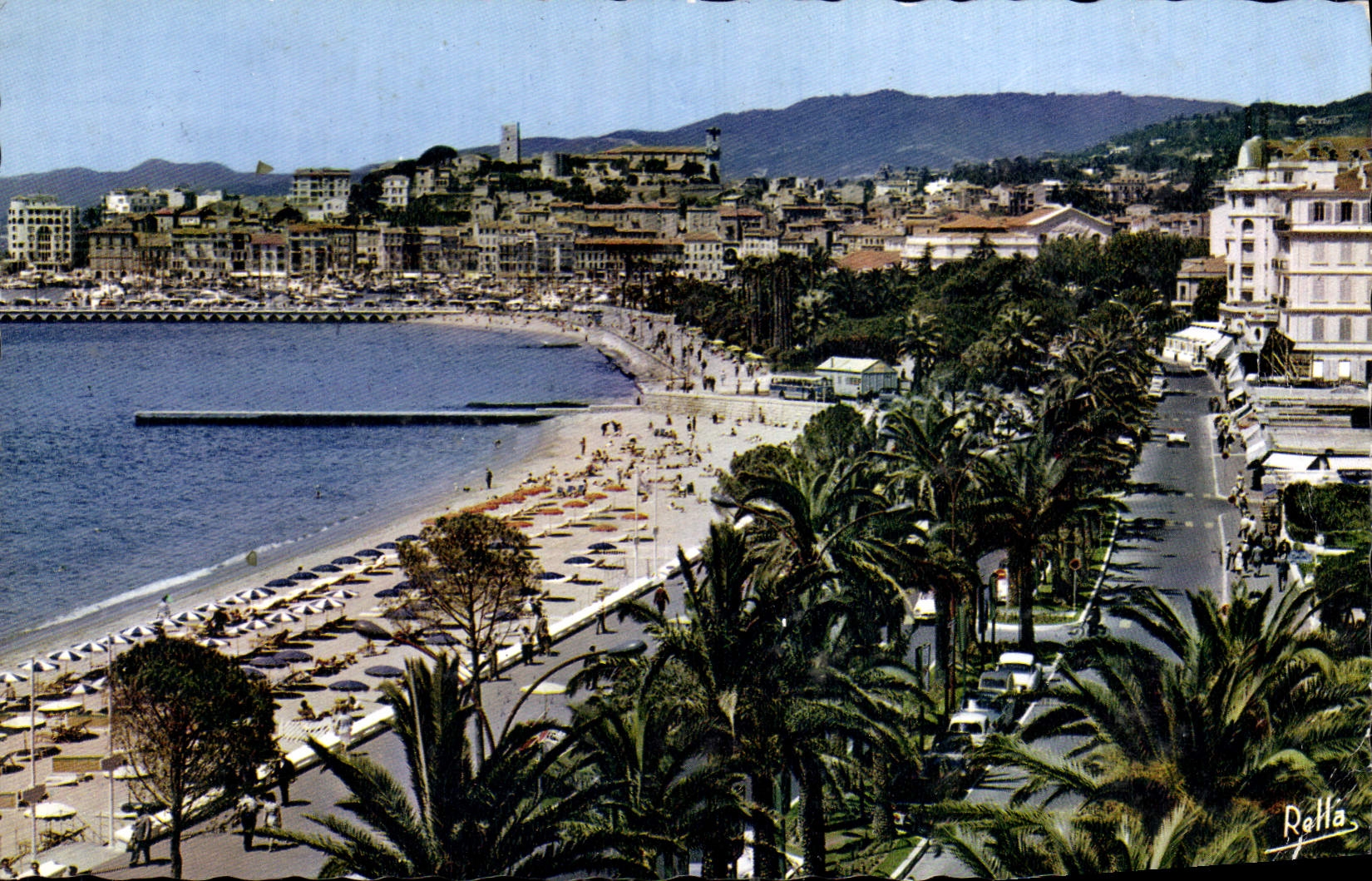 Cannes — Plage et Boulevard de la Croisette — Éditions Rella
