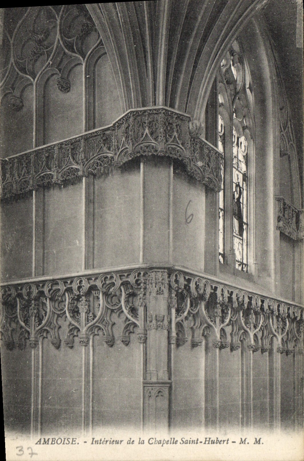 CPA Amboise Interieur de la Chapelle Saint Hubert 