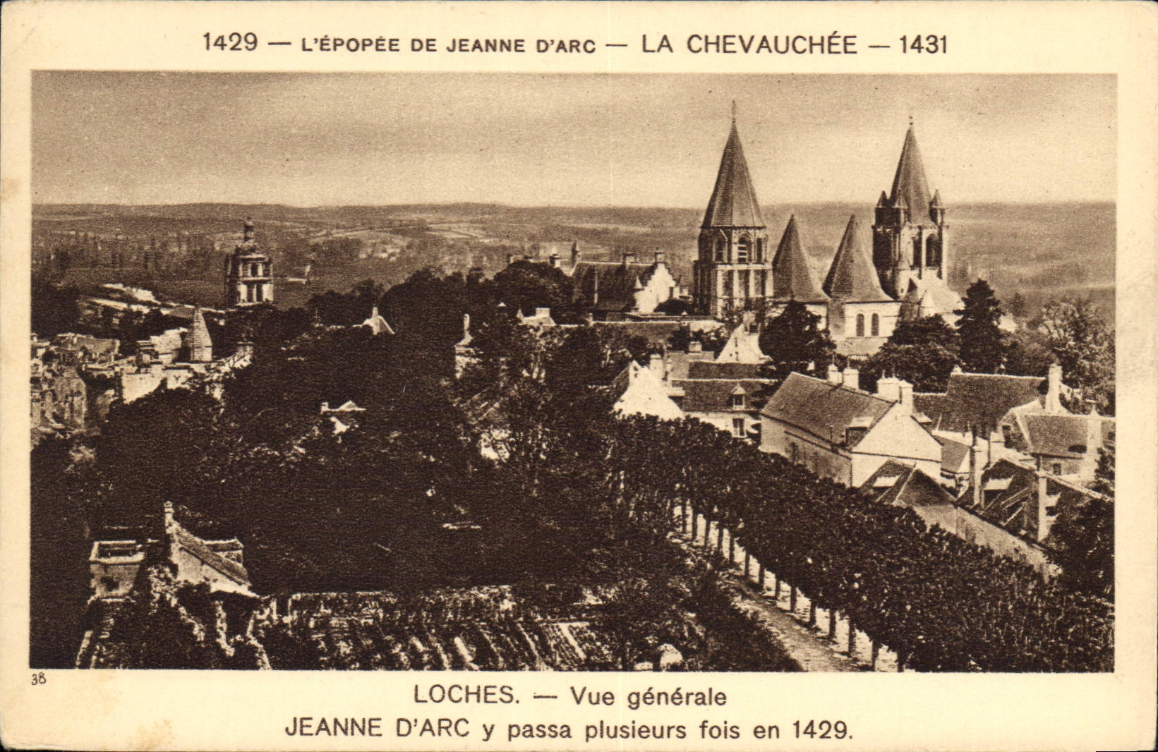 CPA Loches Vue generale Jeanne d'Arc pass plusieurs fois en 1429 