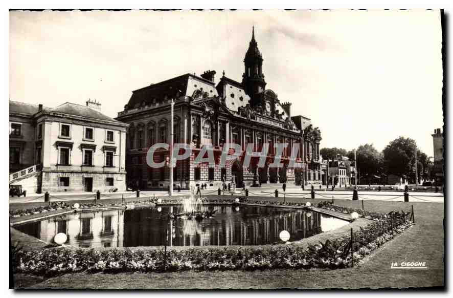 CPA Tours Indre et Loire Place Jean Jaures 