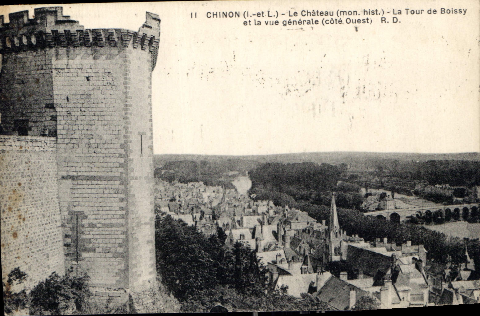 CPA Chinon Le Chateau La Tour de Boissy et la vue generale Cote Ouest 