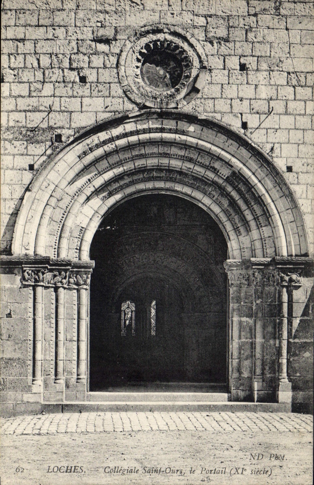 CPA Loches Collegiale Saint Ours le Portail 