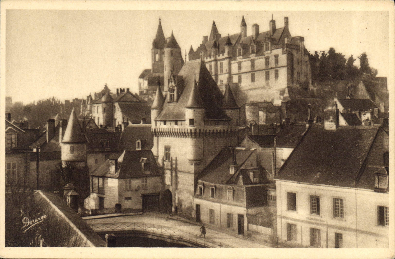 CPA Loches Porte des Cordeliers et Vue generale du Chateau royal 