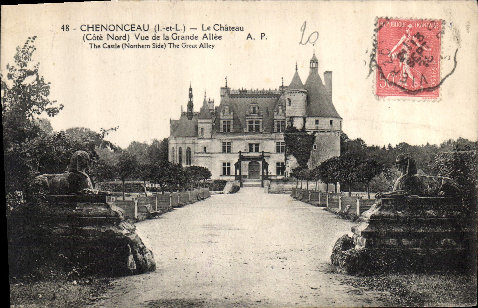CPA Chenonceau L et L Le Chateau Cote Nord Vue de la Grande Allee 