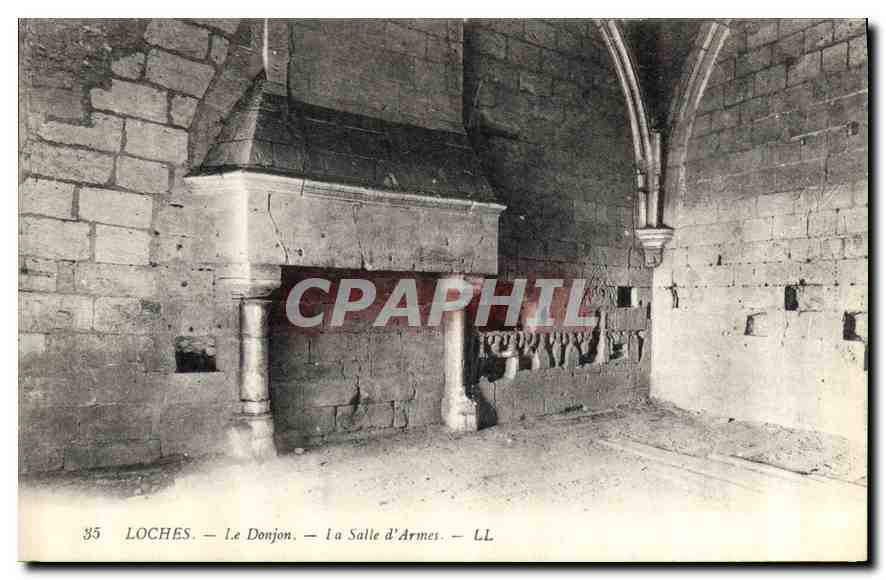 CPA Loches Le Donjon La Salle d'Armes 
