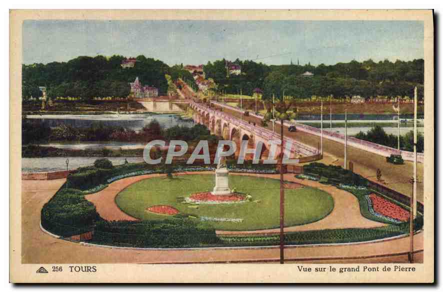 CPA Tours Vue sur le Grand Pont de Pierre 