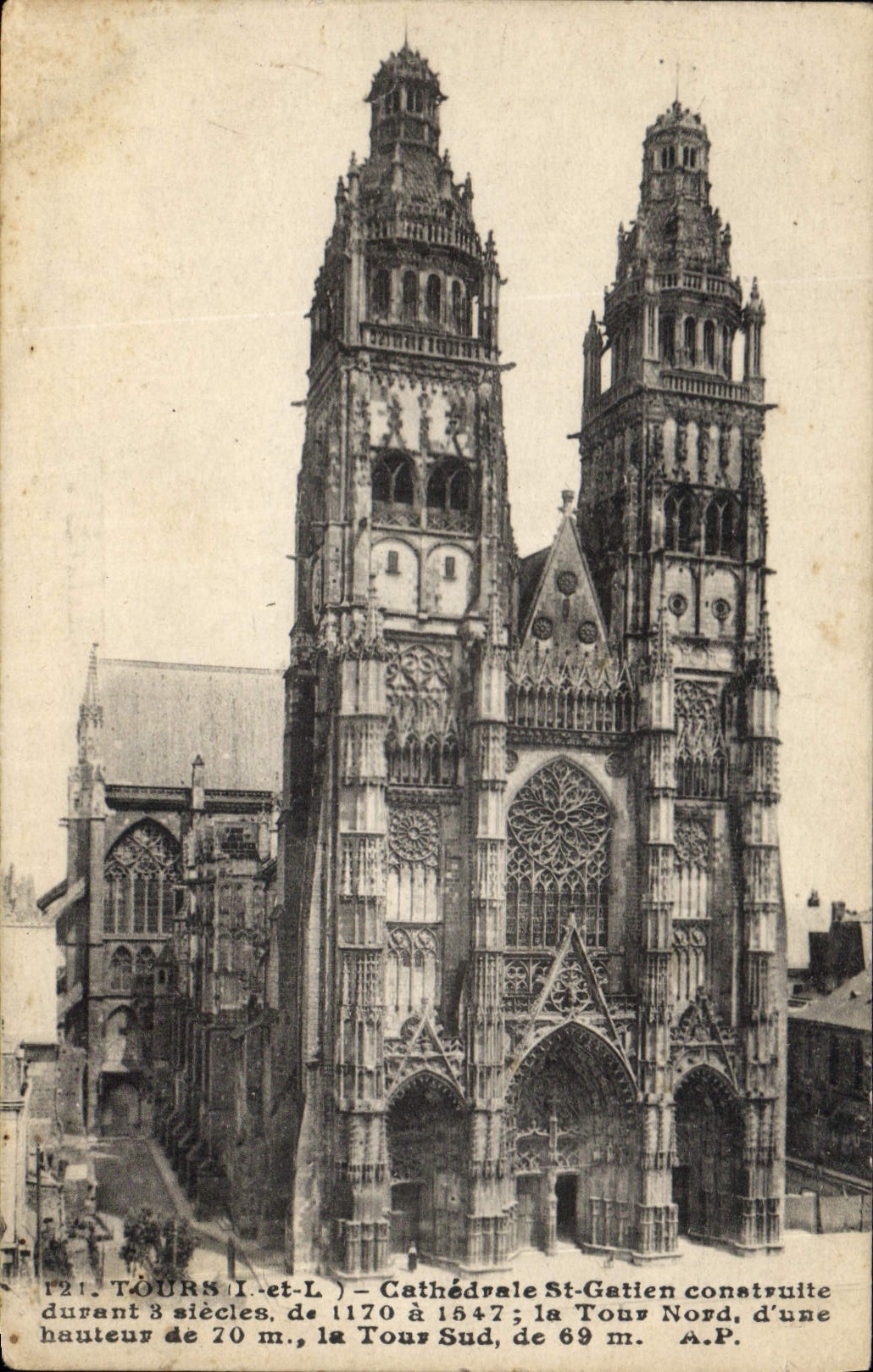 CPA Tours L et L Cathedrale St Gatien Construite durant 3 siecles 