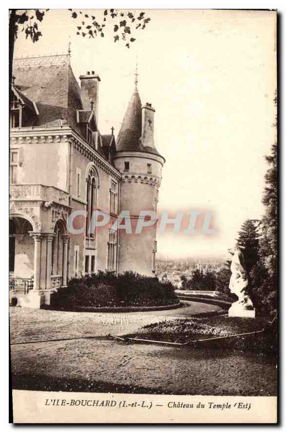 CPA L'Ile Bouchard L et L Chateau du Temple Est 