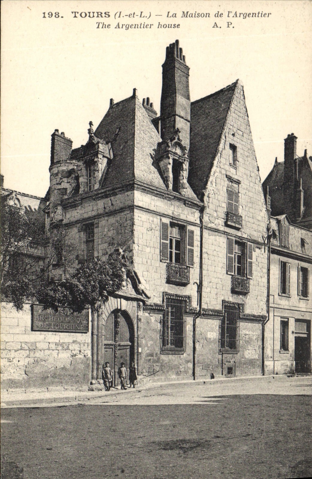 CPA Tours L et L La Maison de l'Argentier 