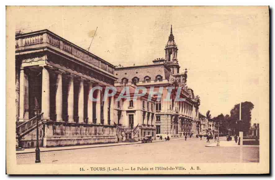 CPA Tours I et L le Palais et l'Hotel de Ville 