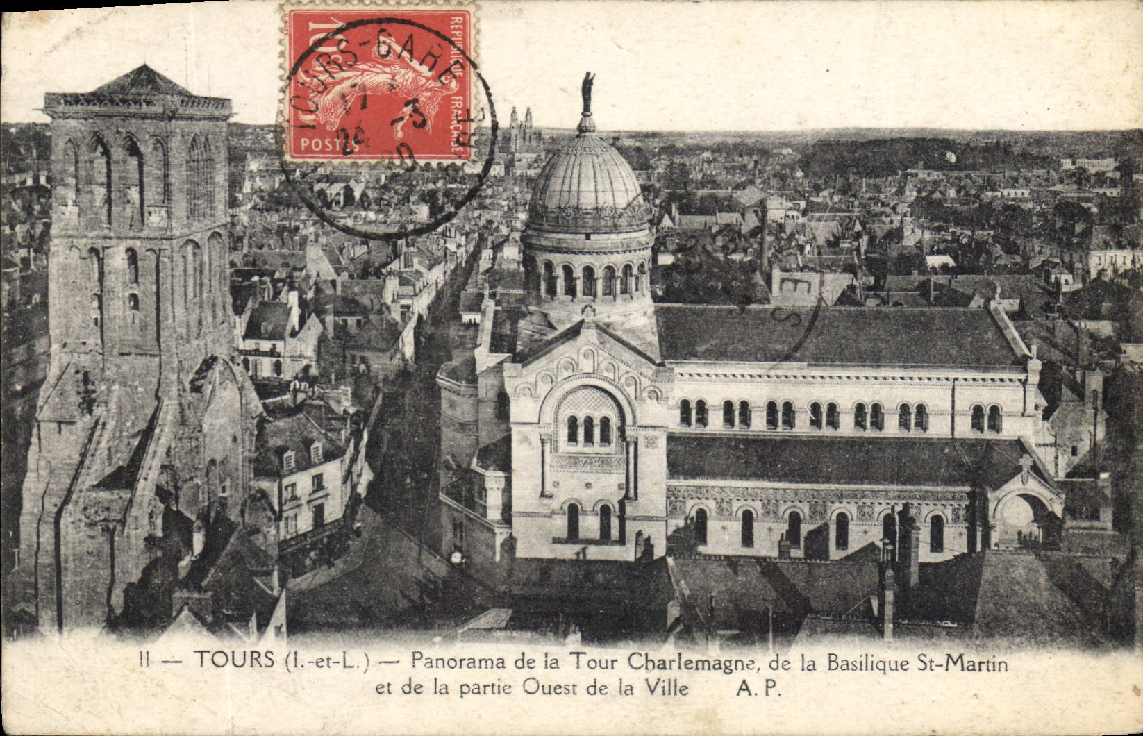CPA Tours I et L Panorama de la Tour Charlemagne de la Basilique St Martin et de la Partie Ouest de 