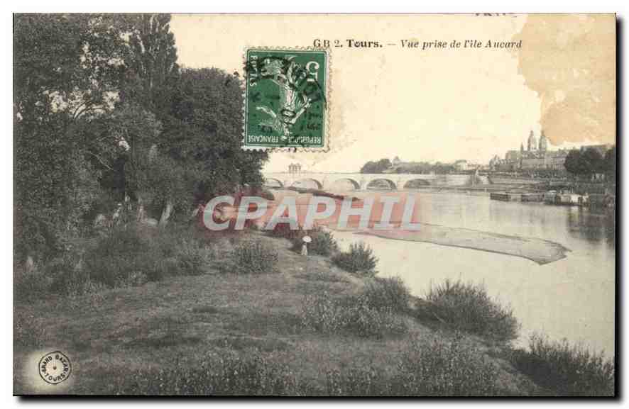 CPA Tours vue prise de l'Ile Aucard 
