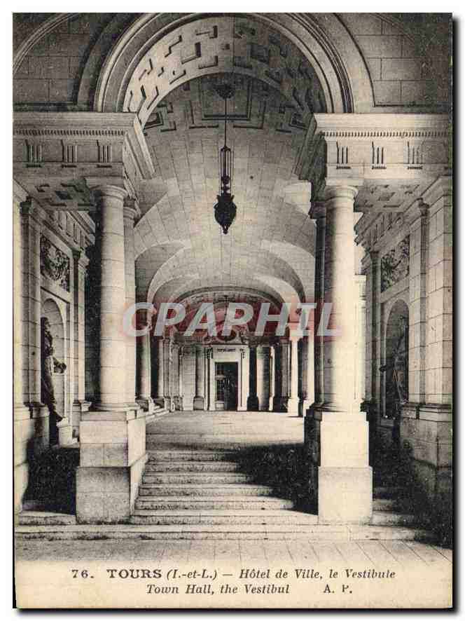 CPA Tours I et L Hotel de Ville le Vestibule 
