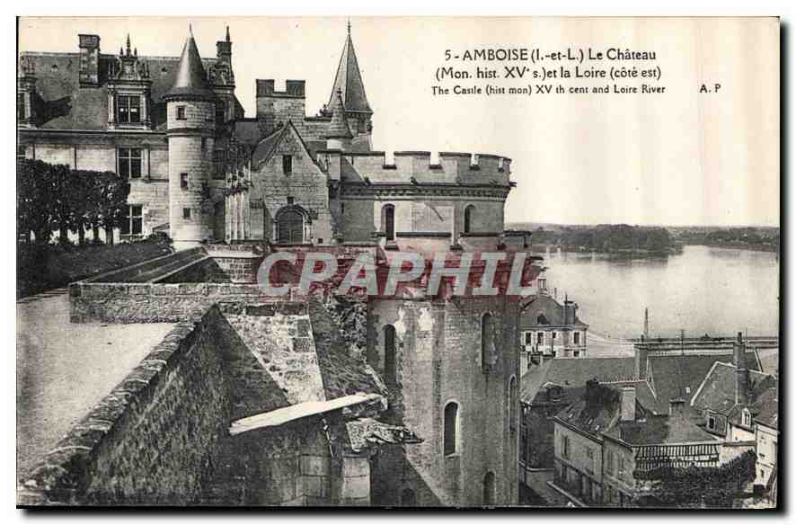CPA Amboise I et L le Chateau Mon hist XV S et la Loire Cote Est 