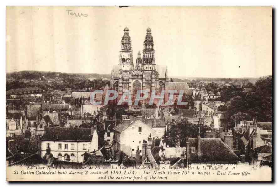 CPA Tours La Tour Nord et la Tour Sud et la parti Est de la Ville St Gatien Cathedrale 
