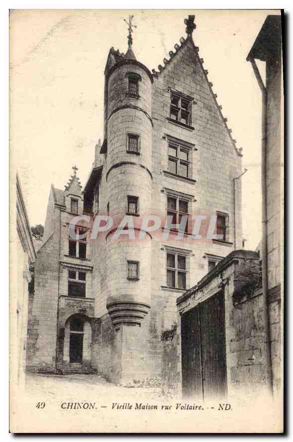 CPA Chinon Vieille Maison rue Voltaire 