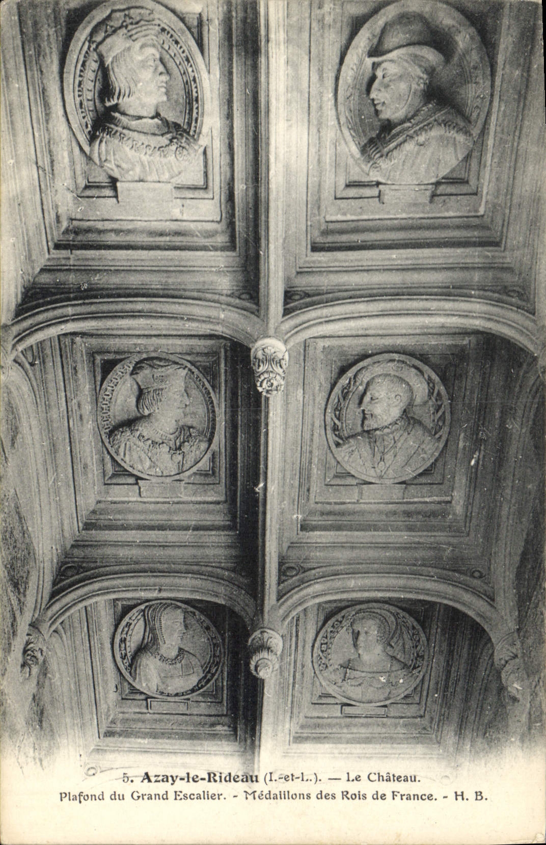 CPA Azay le Rideau I et L le Chateau Plafond du grand Escalier Medalilons des Rois de France 