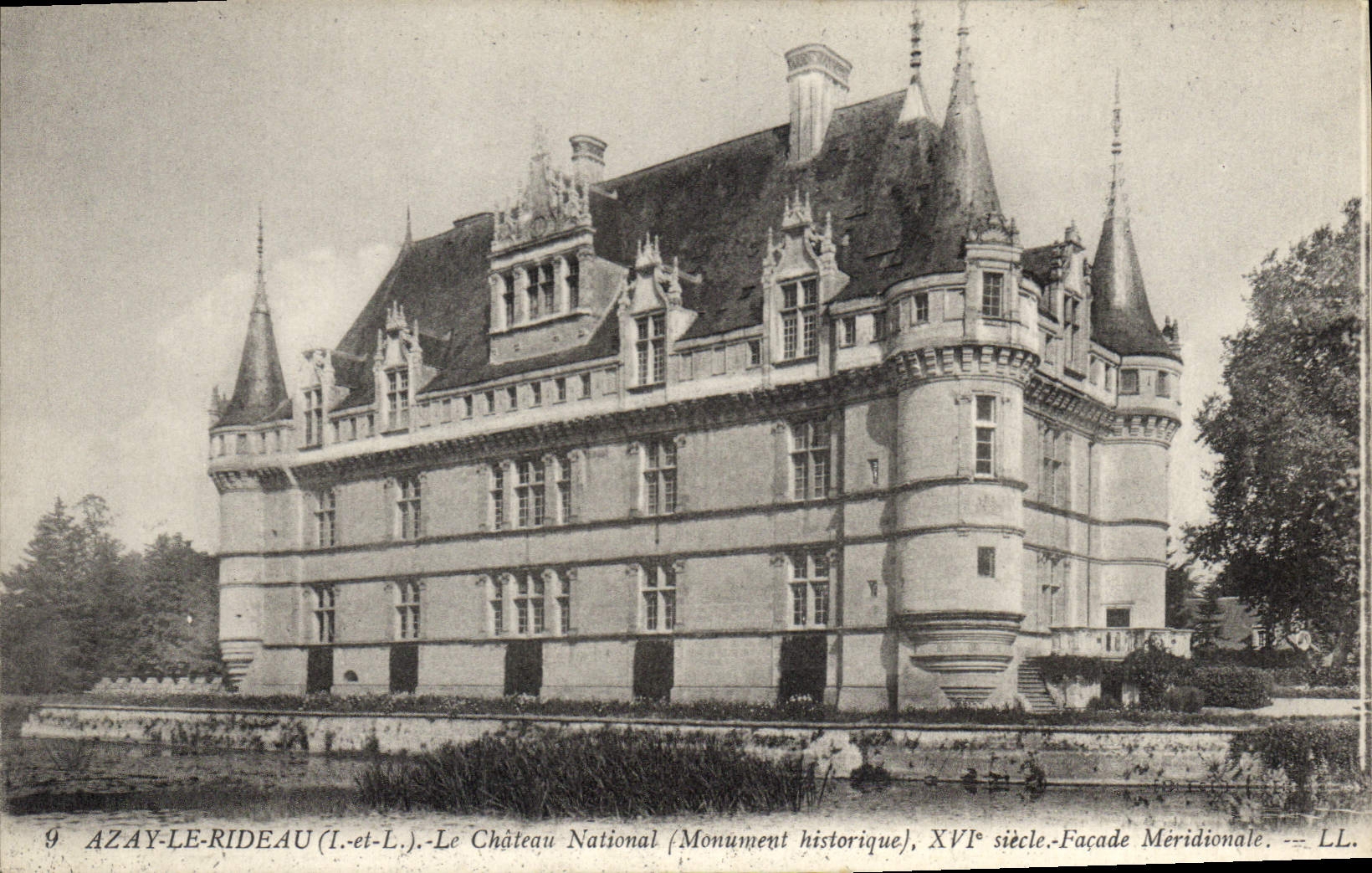 CPA Azay le Rideau I et L le Chateau National Monument historique XVI siecle Facade Meridionale 