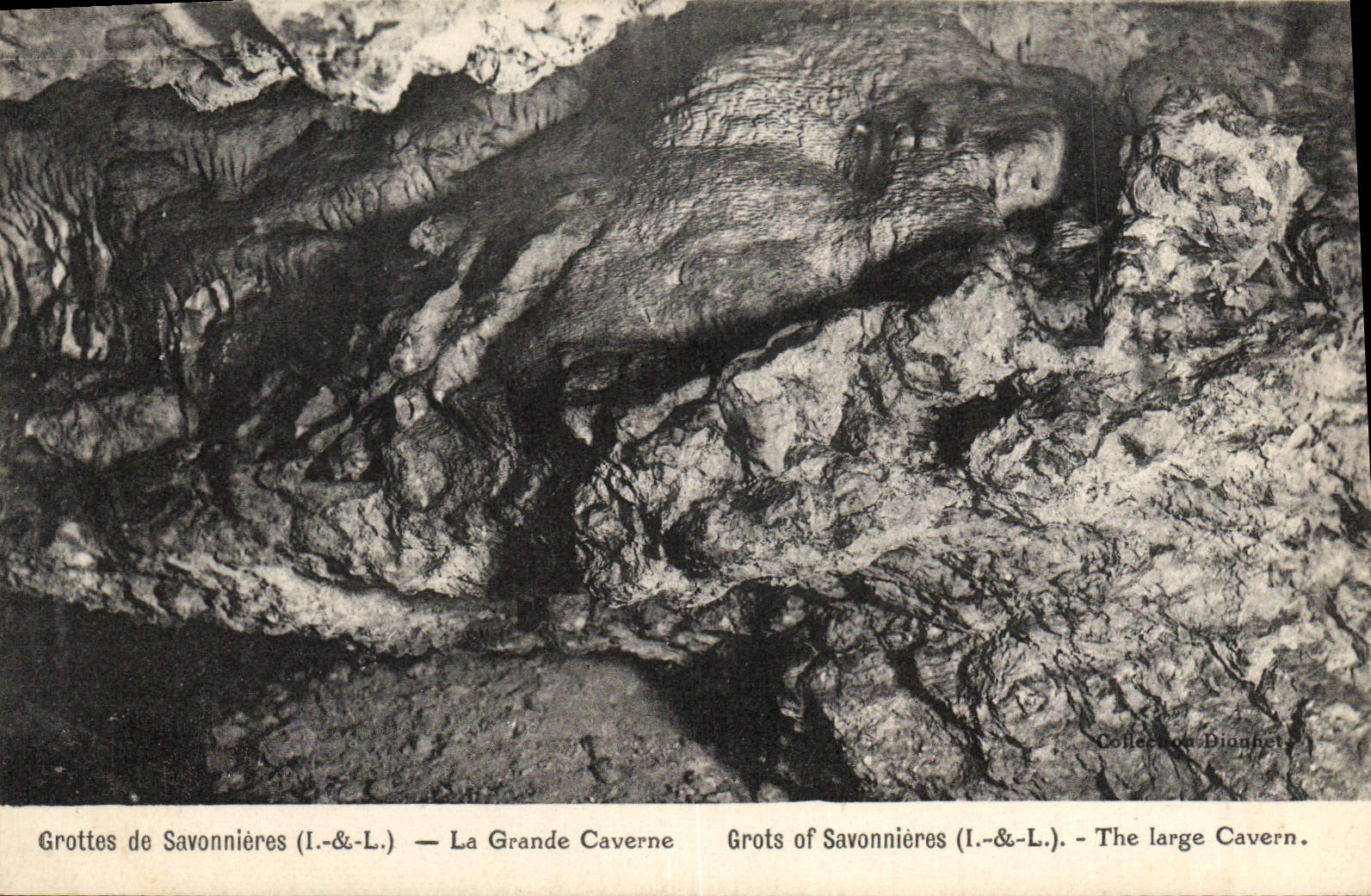 CPA Grottes de Savonnieres I et L la Grande Caverne 