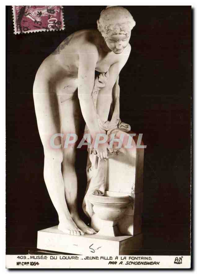 CPA Musee du Louvre jeune Alle a la Fontaine 