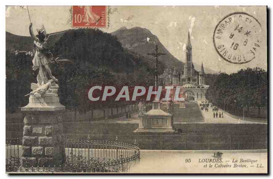 CPA Lourdes La Basilique et le Calvaire Breton 