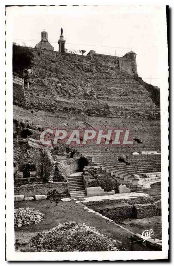 CPA Vienne L'ancien Theatre romain et N Dame de Pipet 