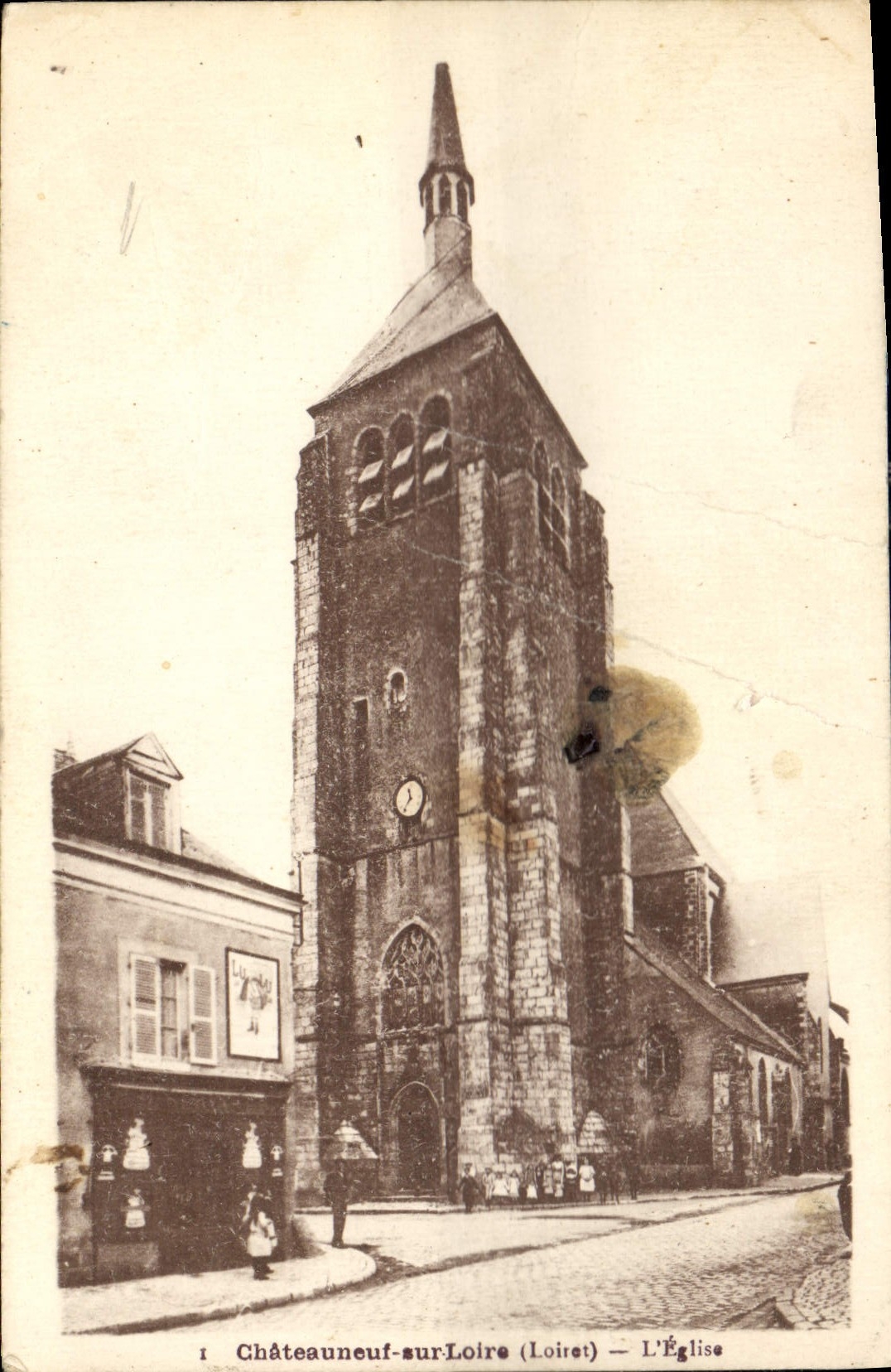 CPA Chateauneuf sur Loire Loiret L'Eglise 