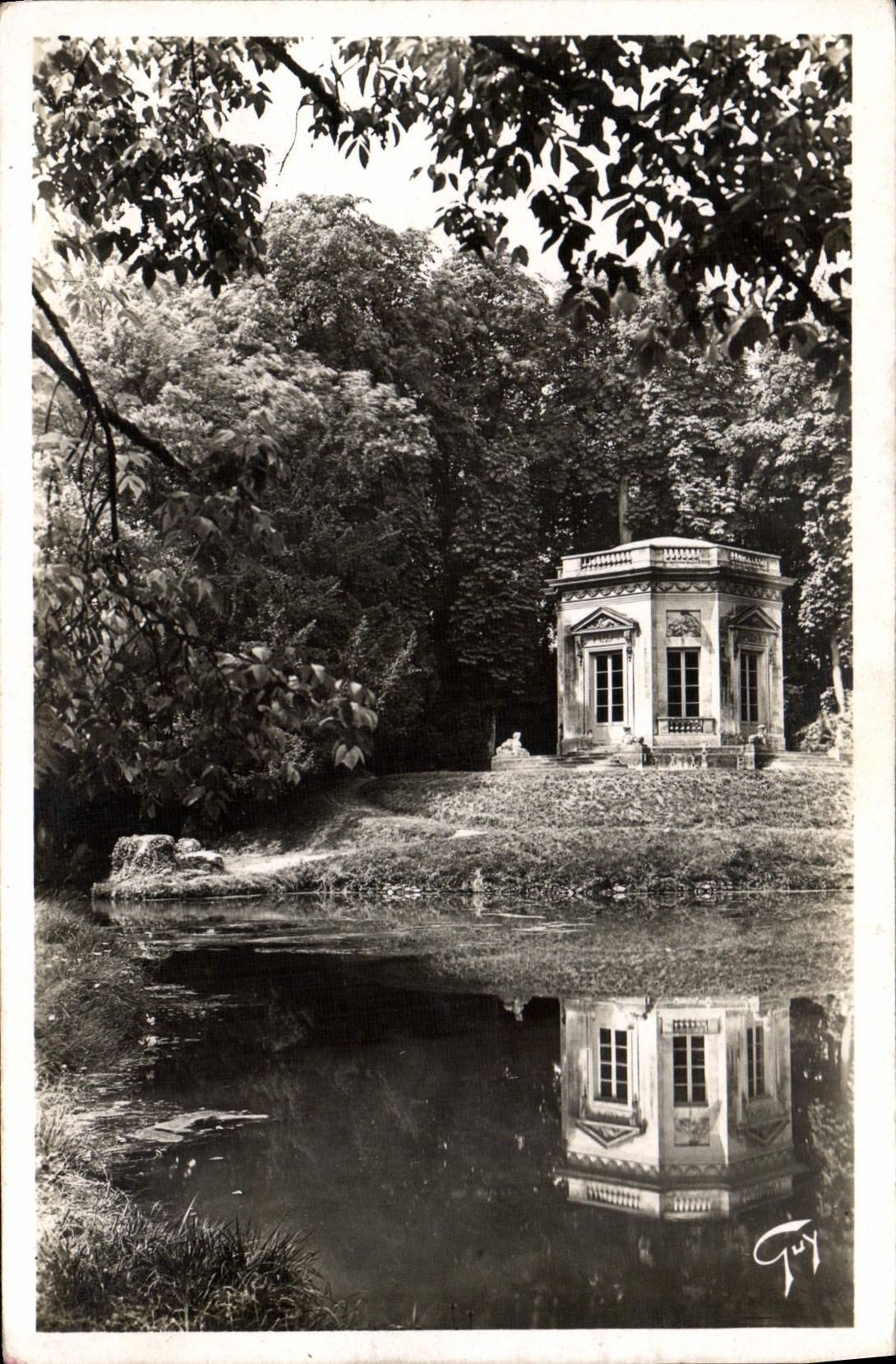 CPA Versailles Petit Trianon Pavillon de la Musique 