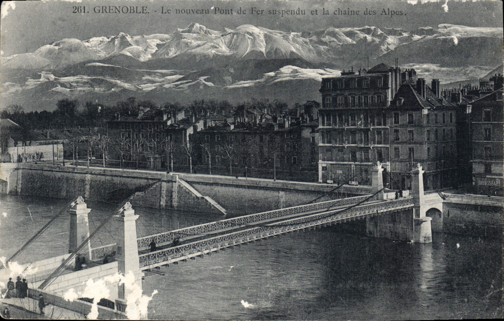 CPA Grenoble Le nouveau Pont de Fer suspendu et la Chaine des Alpes