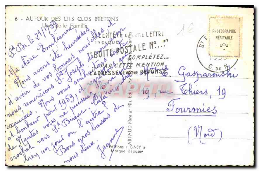 CPA Autour des lits clos Bretons Une Belle Famille  — Rückseite