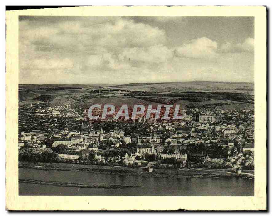 CPA Une vue de Treves avec le Quartier du Belvedere sur la Colline 